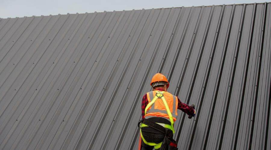 Expert Emergency Roof Repairs services in Dilley, TX